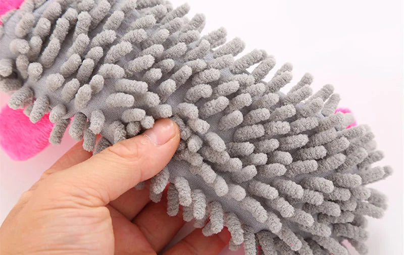 Durable Plush Dog Toy – Kestävä Pehmolelu Koirille Squeaky - FinPaws